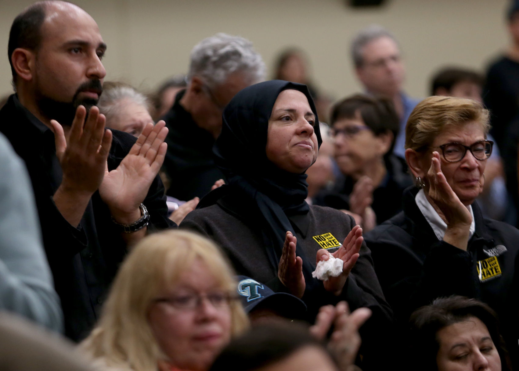 St. Louis Jewish community holds interfaith vigil